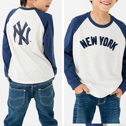 日本 Chil2 - MLB聯名 立體刺繡長袖上衣-紐約洋基-深藍