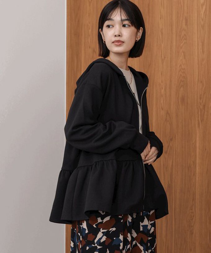 日本 Bab - 可愛荷葉下擺連帽運動風外套-黑