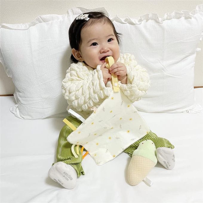 akachan honpo - 安撫手帕-小花-象牙白色 (約20×20cm)