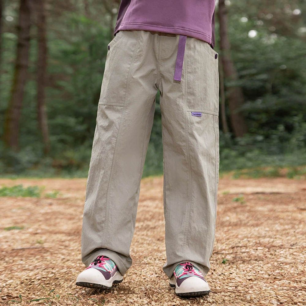 防潑水輕盈速乾休閒長褲-淺灰色