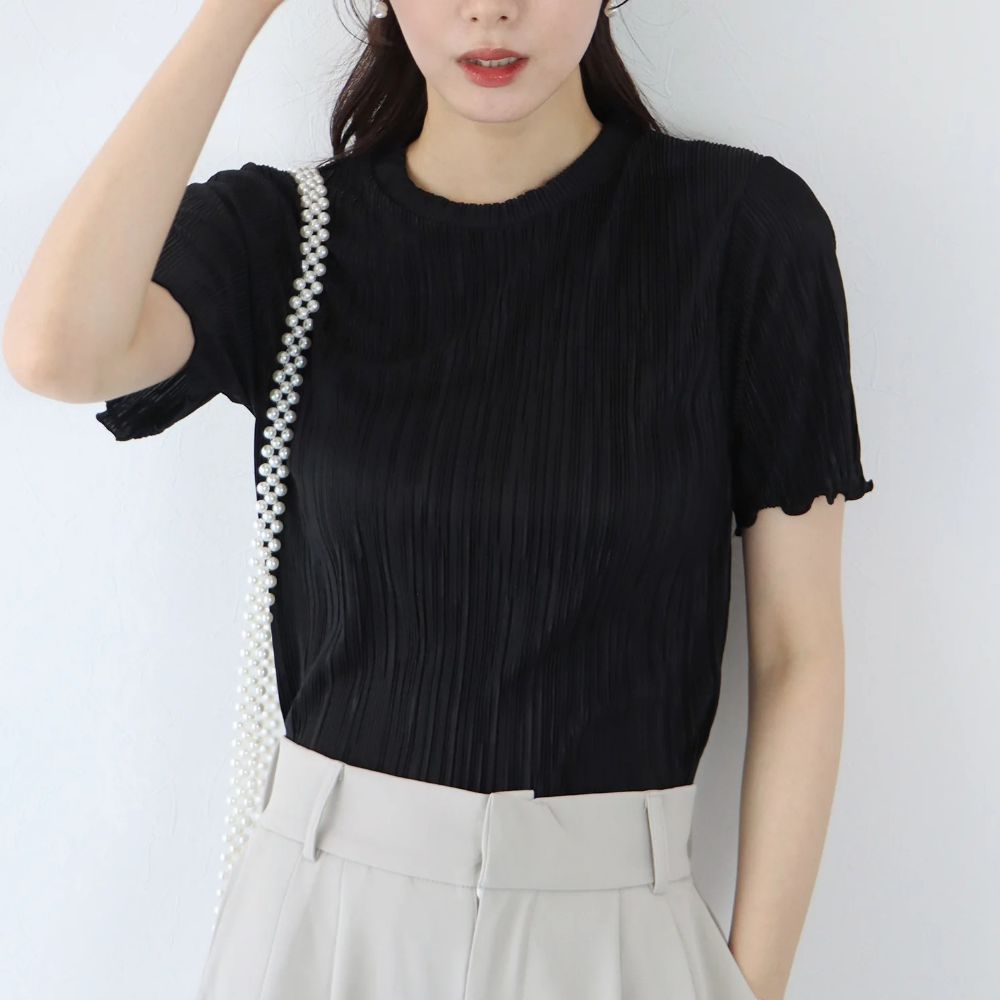 韓國製 圓領輕盈細摺光澤短袖上衣-黑 (M)
