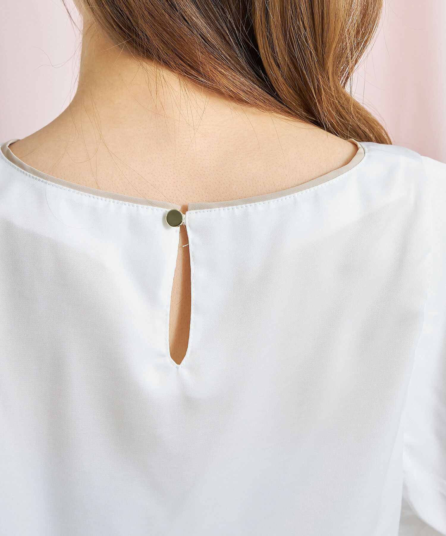 日本 tocco-closet - 撞色滾邊波浪袖上衣-天使白