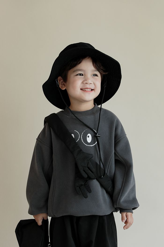 TONGMO - (加絨)圓領長袖上衣/大學T-大眼睛-黑色