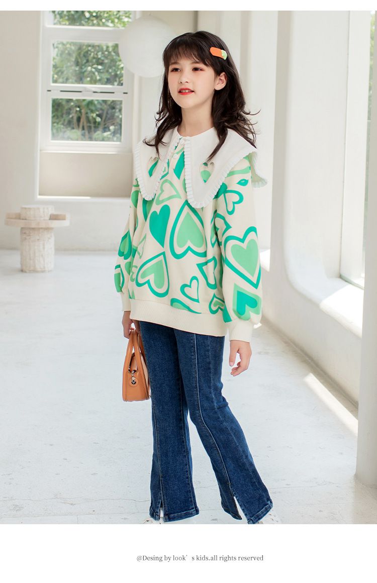 不規則翻領長袖上衣-滿版愛心-綠色