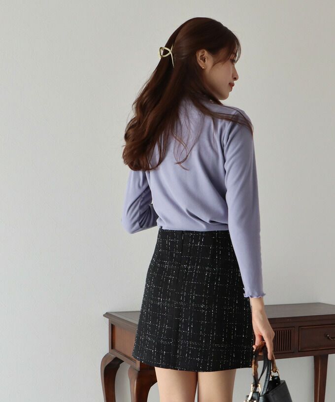 日本 BLUE EAST - 微立領木耳邊薄長袖上衣/打底衫-簡約白