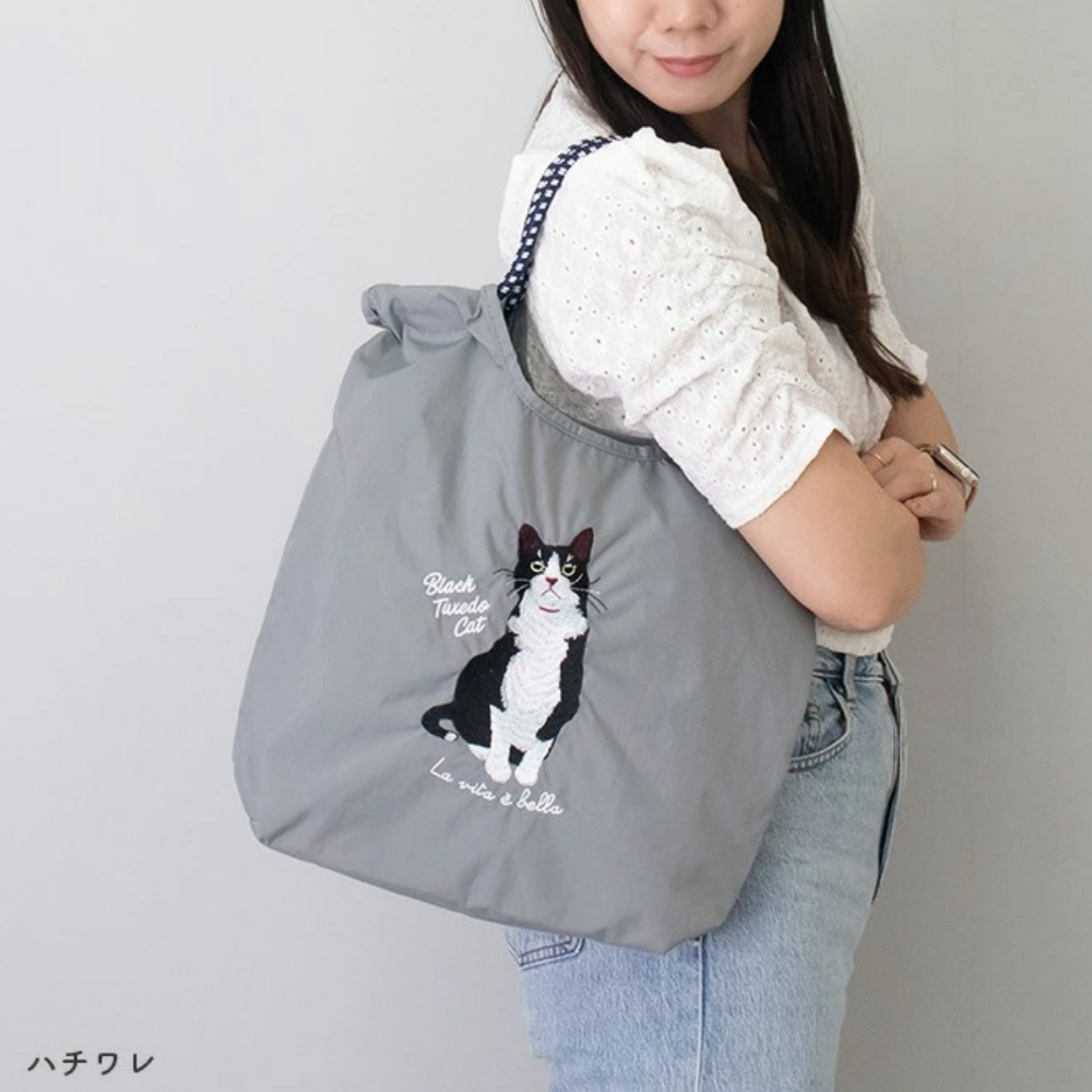 萌趣動物刺繡編繩肩背/手提包-黑白貓-淺灰 (H32×W37×D7)