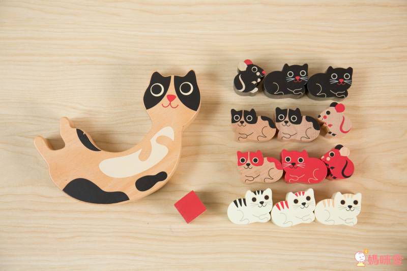 法國 Vilac 超質感玩具系列♔ 手提攜帶家家酒～帶出門詢問度超高★觸覺啟發桌遊～啟發幼兒大腦！