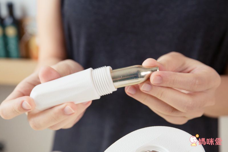 bubblingplus - 氮氣驚奇瓶 (黑)