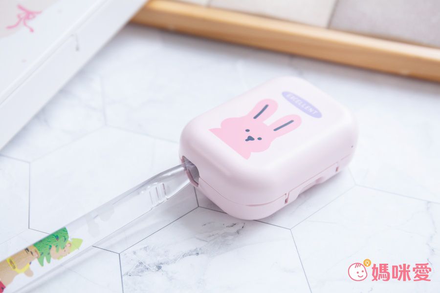 韓國 Daily Like - 紫外線3分鐘牙刷殺菌器-兔兔 (7X5.1X2 cm)