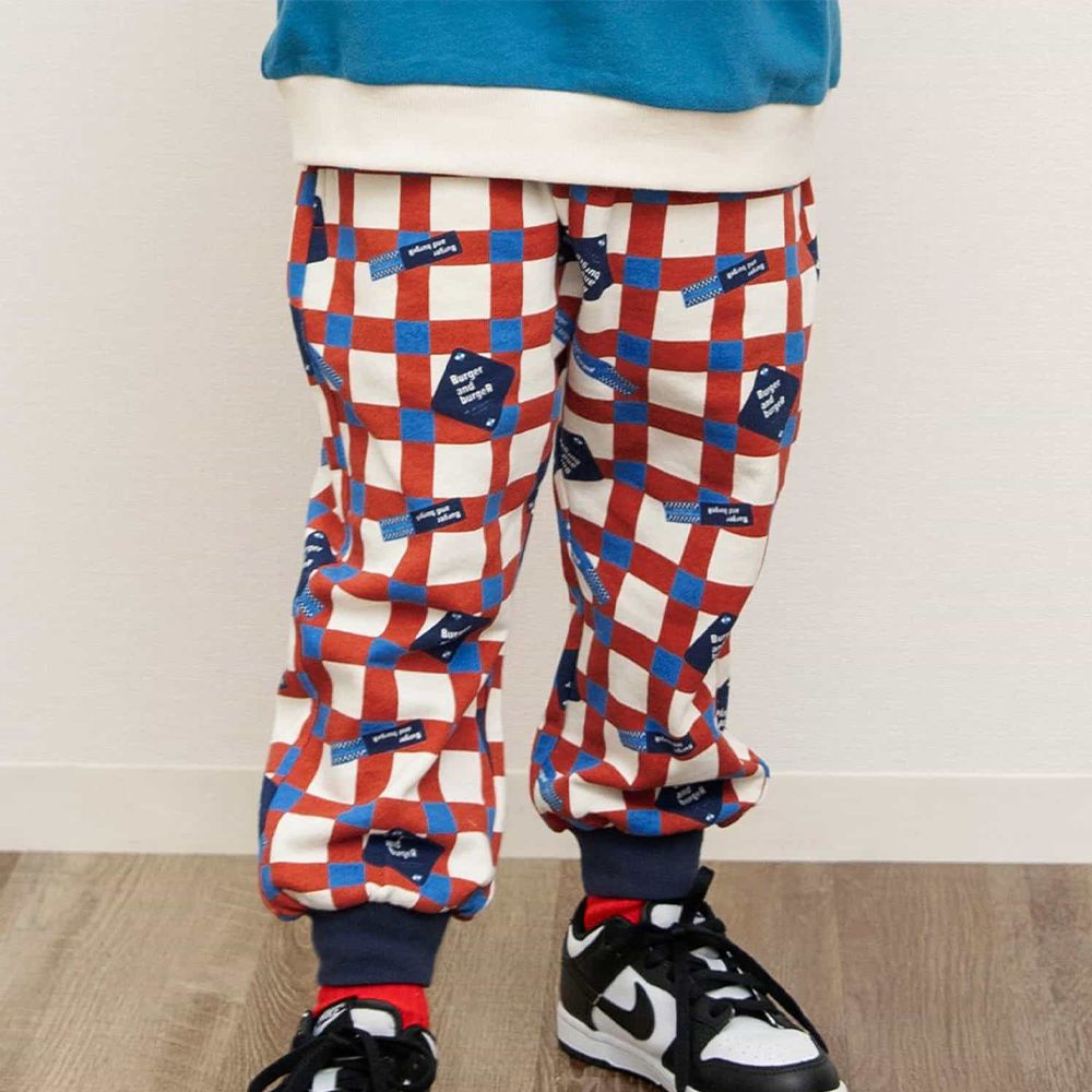 美式滿版印花束口休閒長褲-格子標籤-紅白