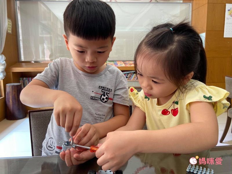 德國學校邏輯訓練教具！【eitech】益智鋼鐵玩具