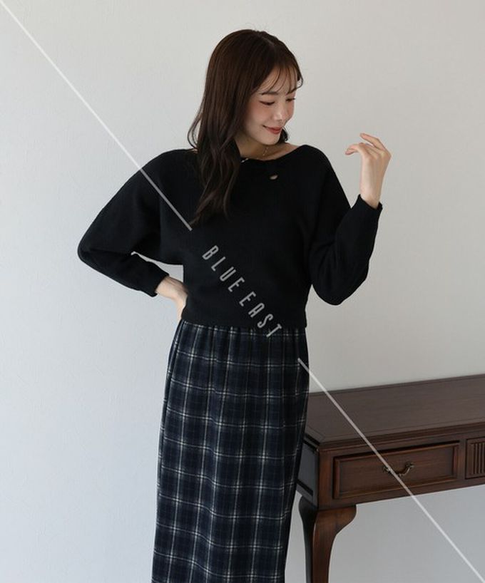 日本 BLUE EAST - 顯瘦曲線領簡潔針織長袖上衣-黑 (M)