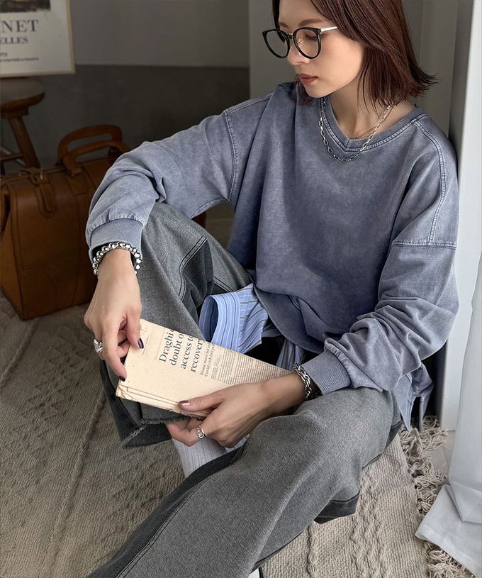 日本 Classical Elf - 俐落洗舊感V領寬版長袖T恤-炭黑