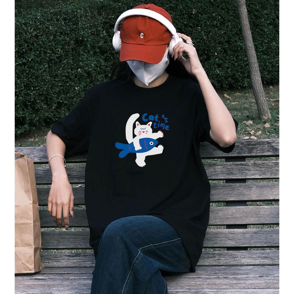 純棉寬版印花T恤-摸魚時間-黑色