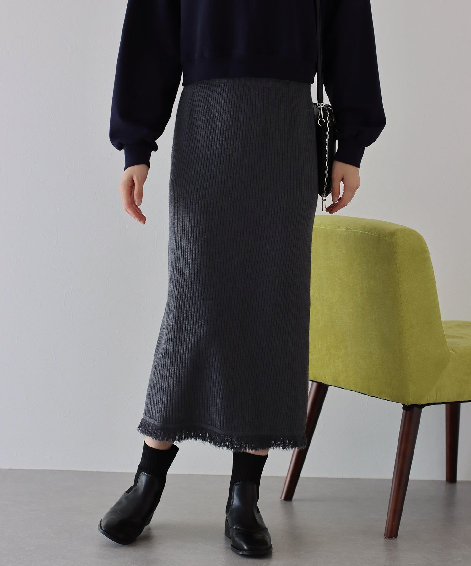 日本 BLUE EAST - 下擺流蘇俐落感針織長裙-白