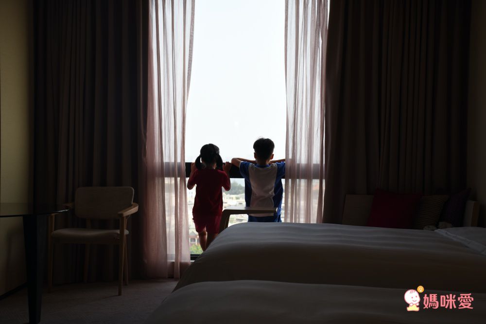 台南大員皇冠四人房2大1小$4299起 指定平日