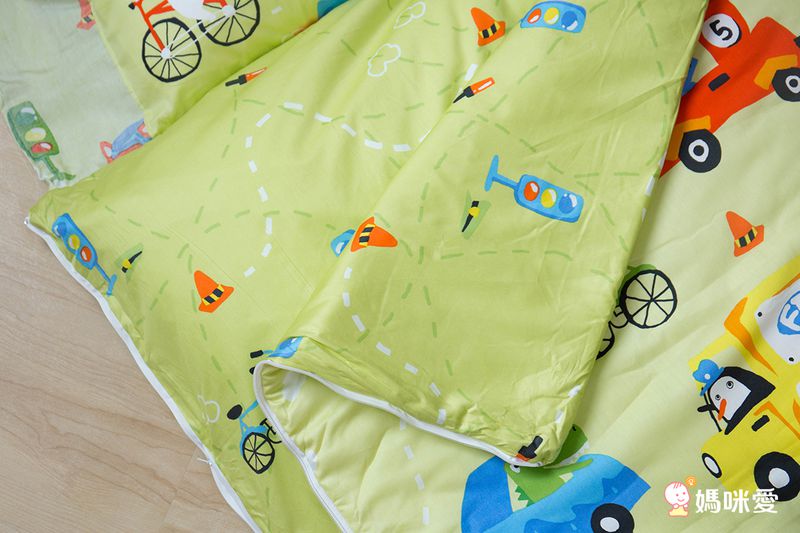 鴻宇 HongYew - 防螨抗菌100%美國棉鋪棉兩用兒童睡袋-交通樂園-1778
