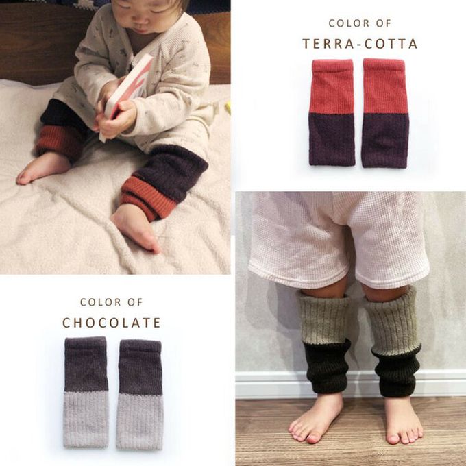 日本代購 - 日本製 羊毛混絲綢保暖兒童襪套-黑x深灰 (F)