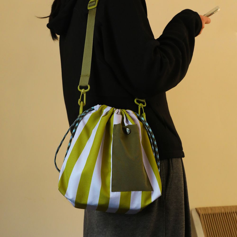 條紋斜跨便當袋