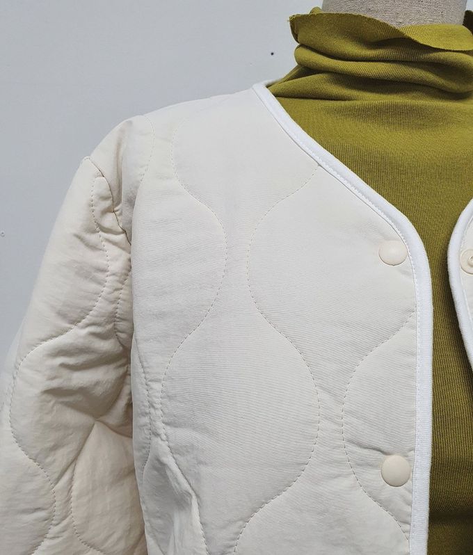 韓國 LANDING - 韓國製絎縫壓紋鋪棉圓領外套-象牙白 (FREE)