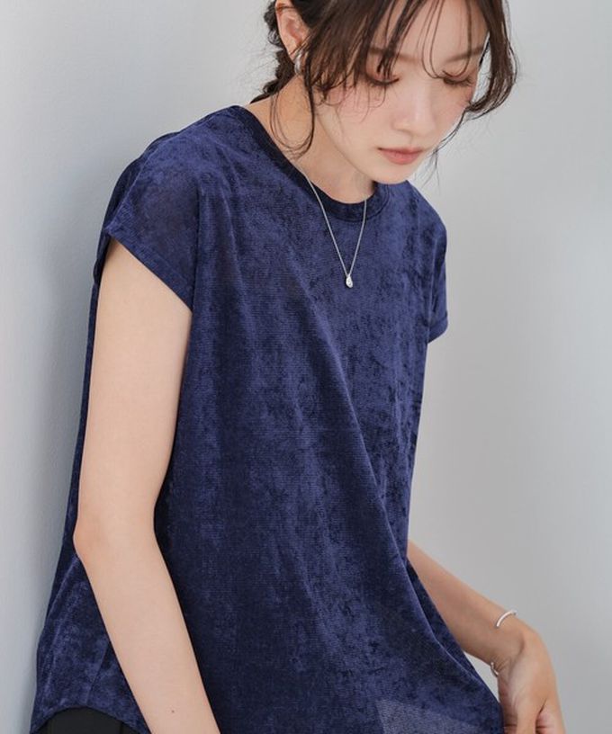 日本 Bab - 微透輕盈天鵝絨法式袖上衣-黑 (M)