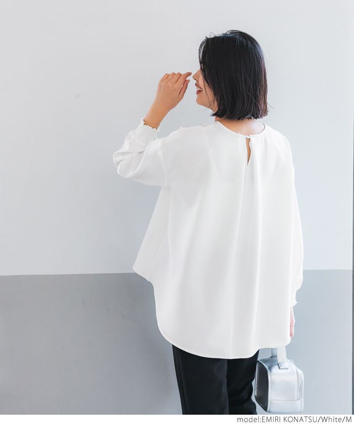 日本 COCA - 氣質修身前短後長抓皺袖口長袖上衣-深藍