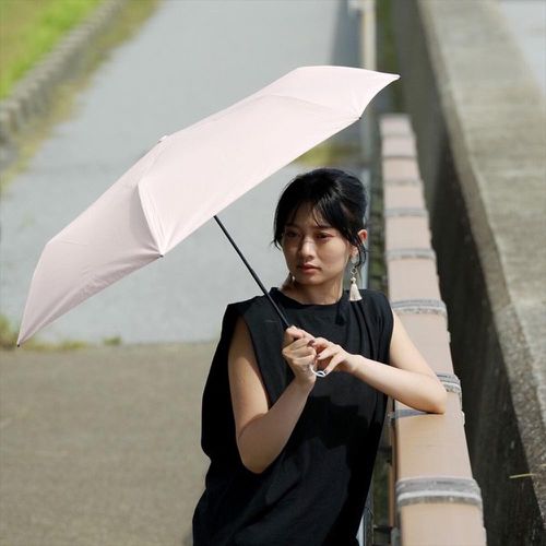 日本 nifty colors - 99.9%抗UV 晴雨兩用折疊傘(遮熱遮光)-碳纖維輕量-淺粉 (直徑90cm/142g)