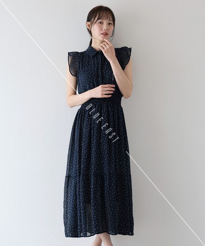 日本 BLUE EAST - 甜美雪紡束腰小荷葉短袖洋裝-碎花-米杏 (M)
