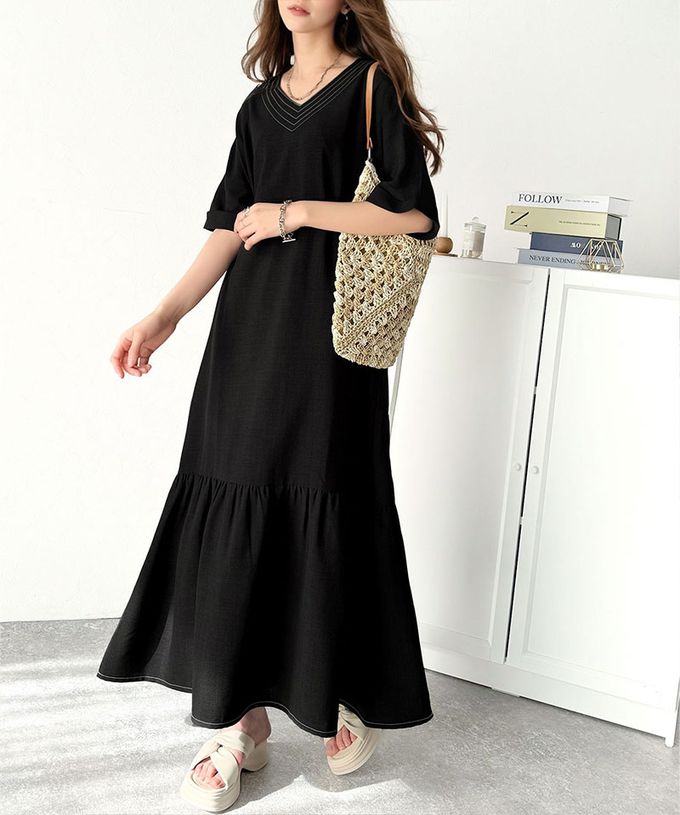 日本 Classical Elf - 顯瘦線條V領傘狀五分袖洋裝-海軍藍