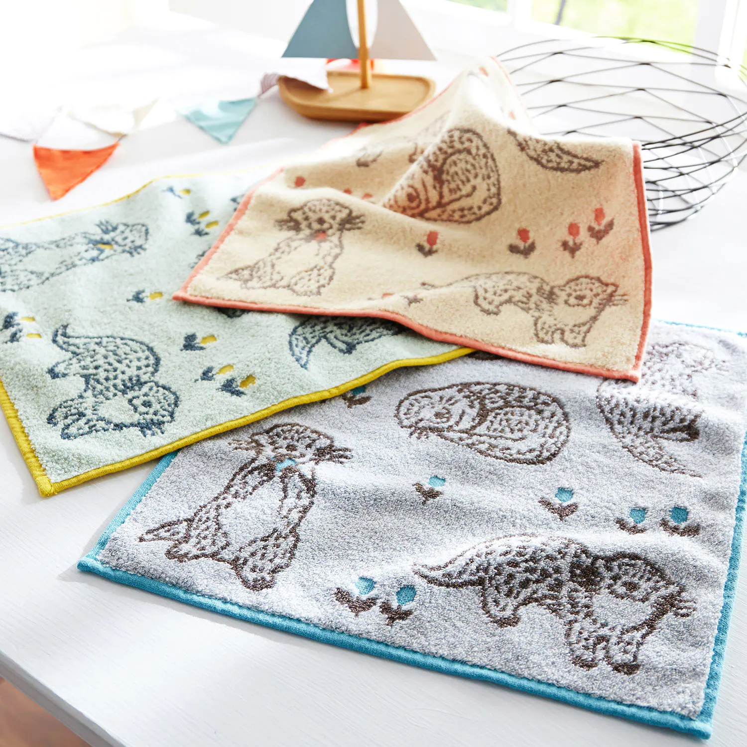 日本千趣會 - 無撚糸 吸水擦手巾/手帕3件組-可愛小水獺 (34x35cm)