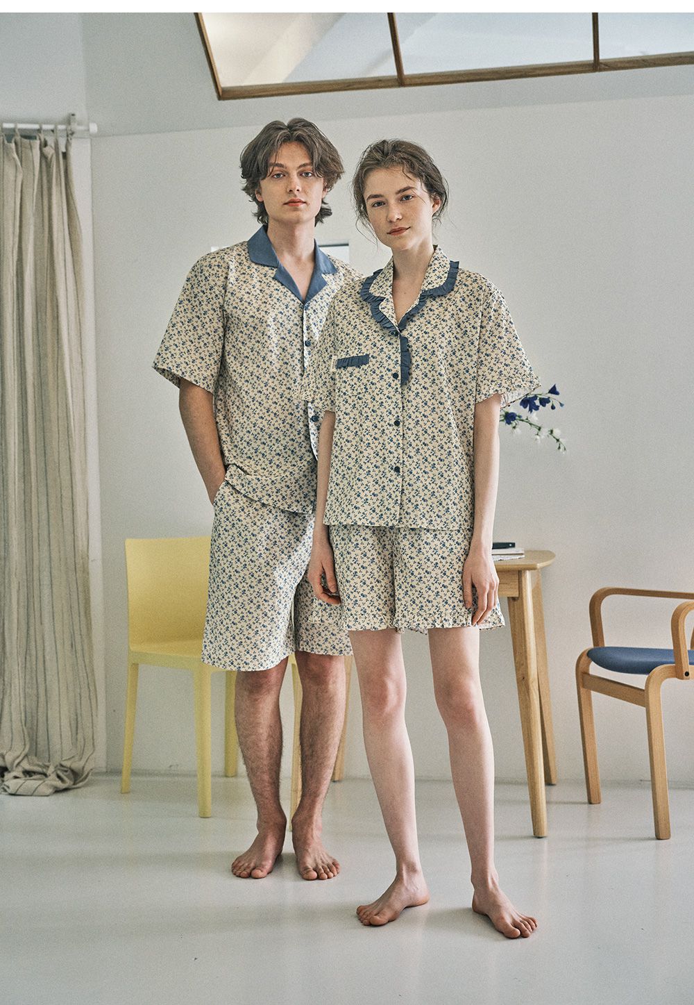 韓國 ULLALA - 玫瑰印花短袖睡衣(兩件式)-藍玫瑰 (FREE)