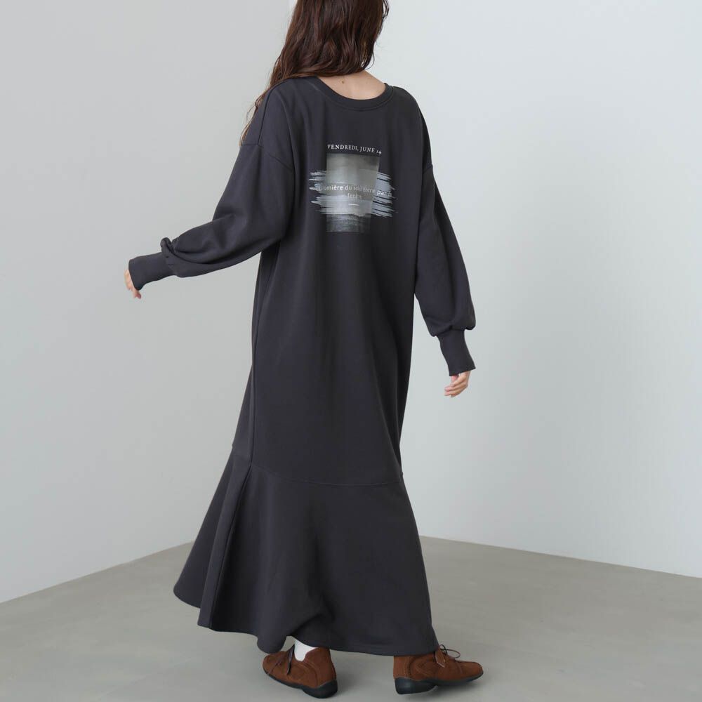 前後2way魚尾下擺休閒印花長袖洋裝-炭黑