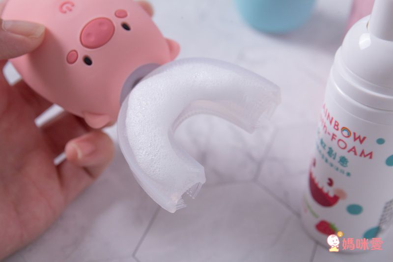 如同12支牙刷同時使用！【U型電動牙刷】360度全方位潔牙