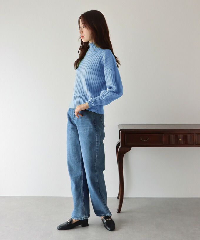 日本 BLUE EAST - 百搭坑條立領針織毛衣-水藍