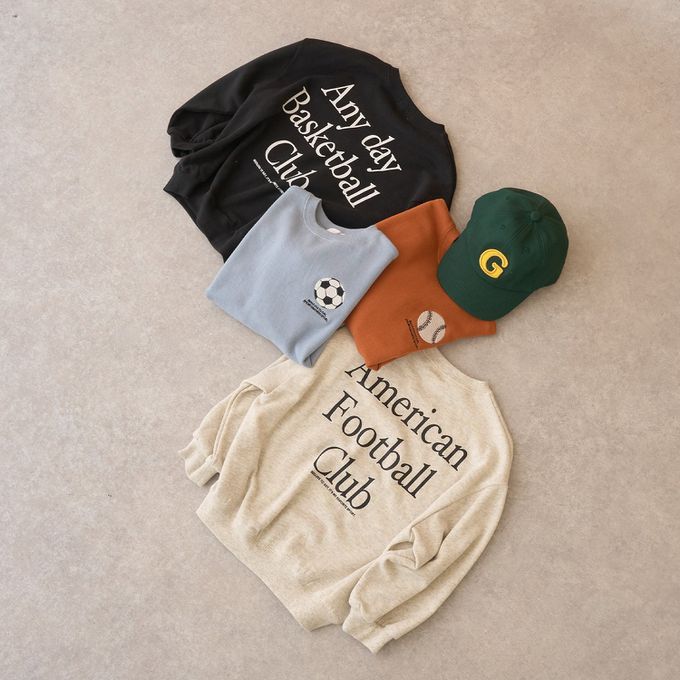 日本 b-ROOM - 100%棉 運動風印花縮口大學長袖上衣-足球-淺藍