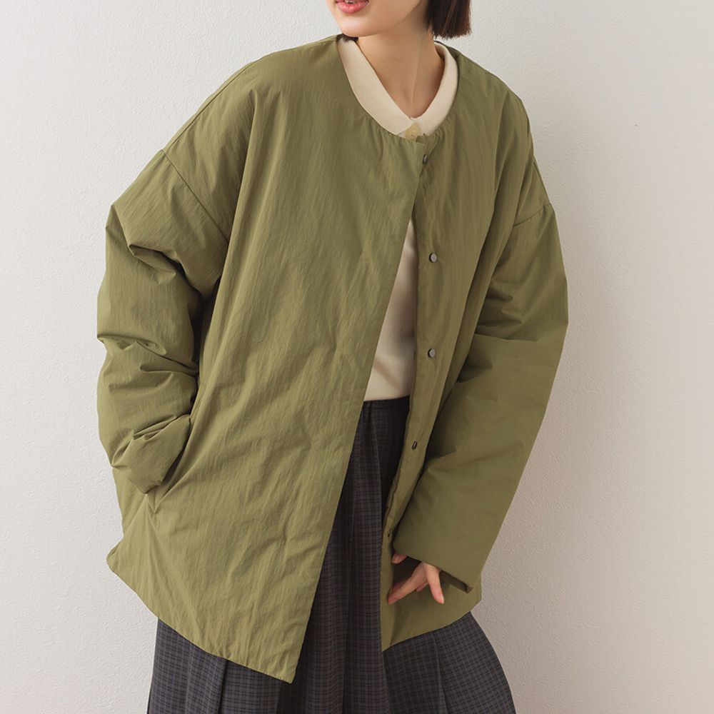 側拉鍊造型科技羽絨無領保暖外套-軍綠