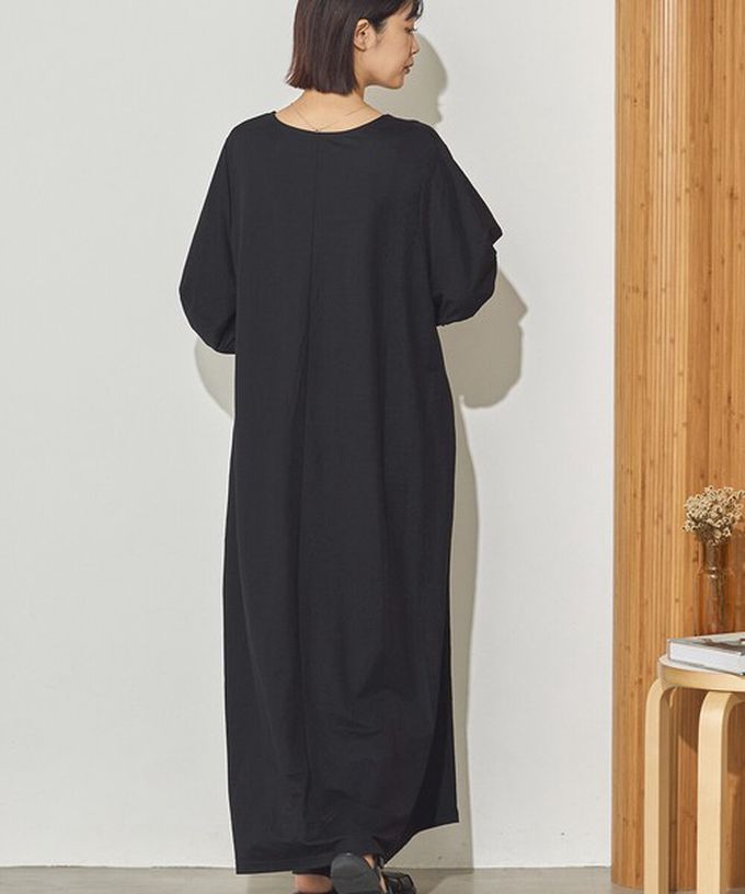 日本 Sans Souci 34+ - 接觸涼感 顯瘦A字鑰匙領五分袖洋裝-圓點-黑