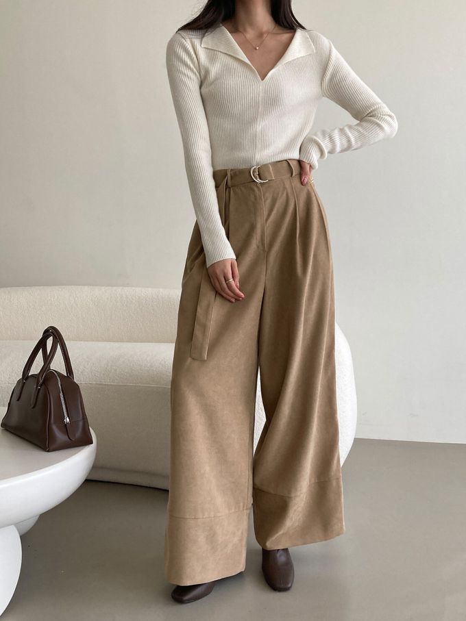 韓國女裝連線 - 浪漫開衩領羊毛針織上衣-燕麥杏 (FREE)