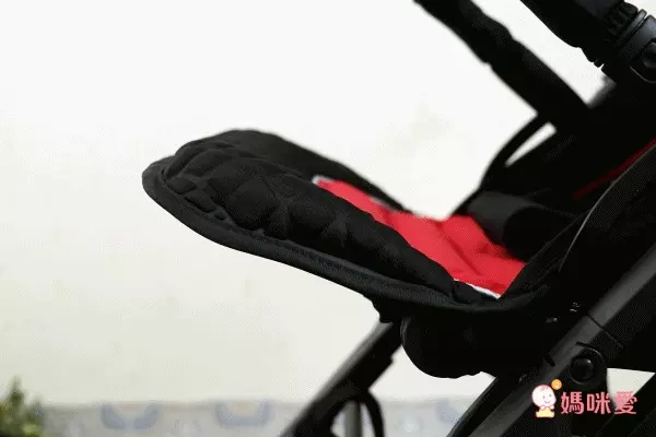 雙寶媽救星！義大利 AZZURRA 雙人＆單人推車，6m~3y 適用