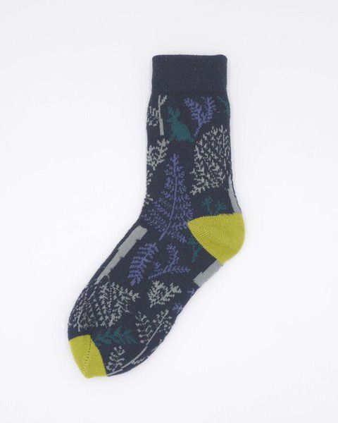 日本 friendshill - 絲綢混紡歐風印花保暖長襪-花朵秘境-米杏 (23-25cm)