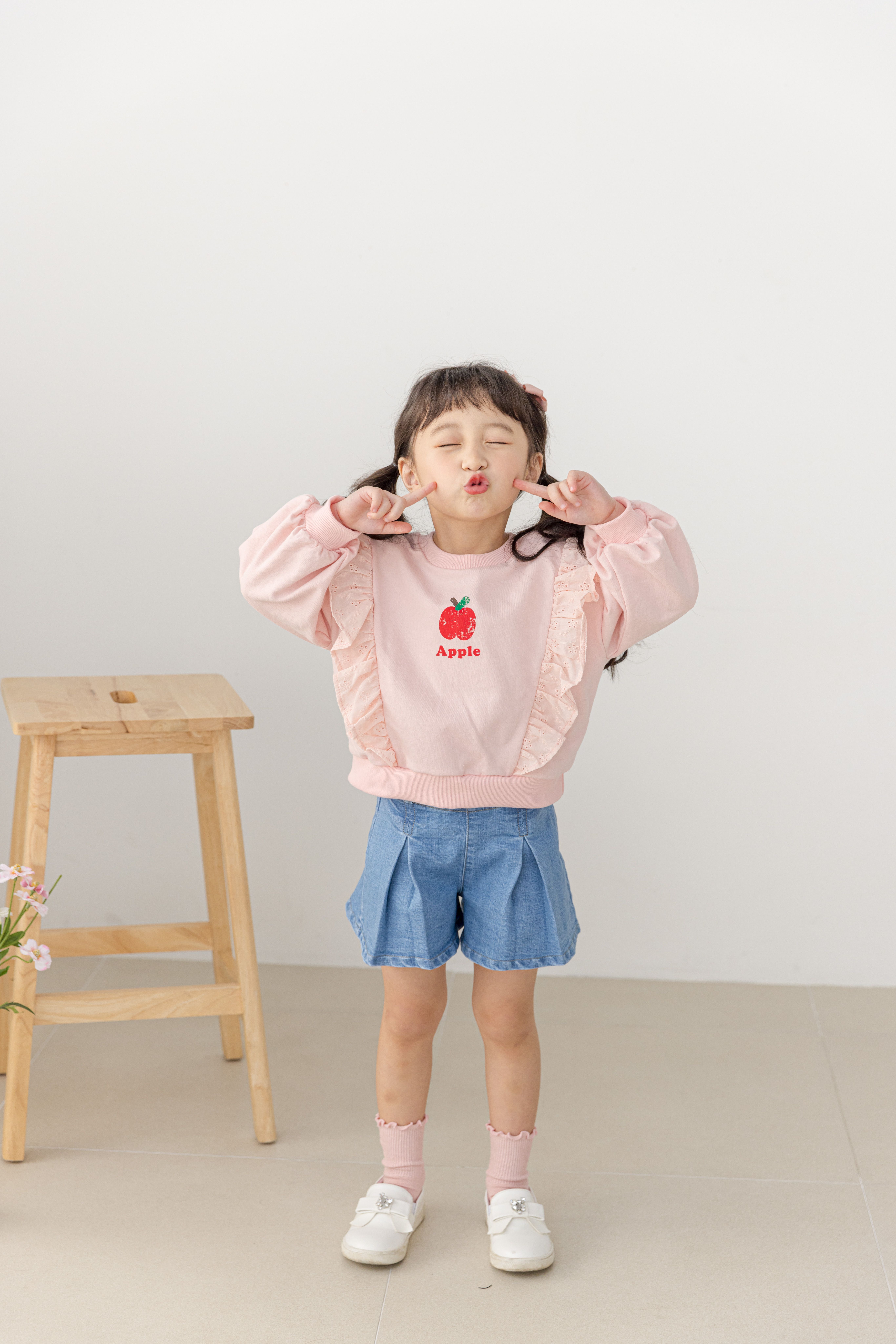 韓國 Orange Mom - 荷葉裝飾蘋果泡泡袖上衣-粉紅