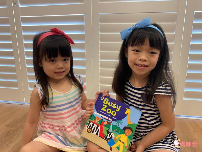 迪士尼英文新書來囉♥♥♥ 冰雪奇緣/海底總動員透過卡通人物加深孩子共讀的印象♬