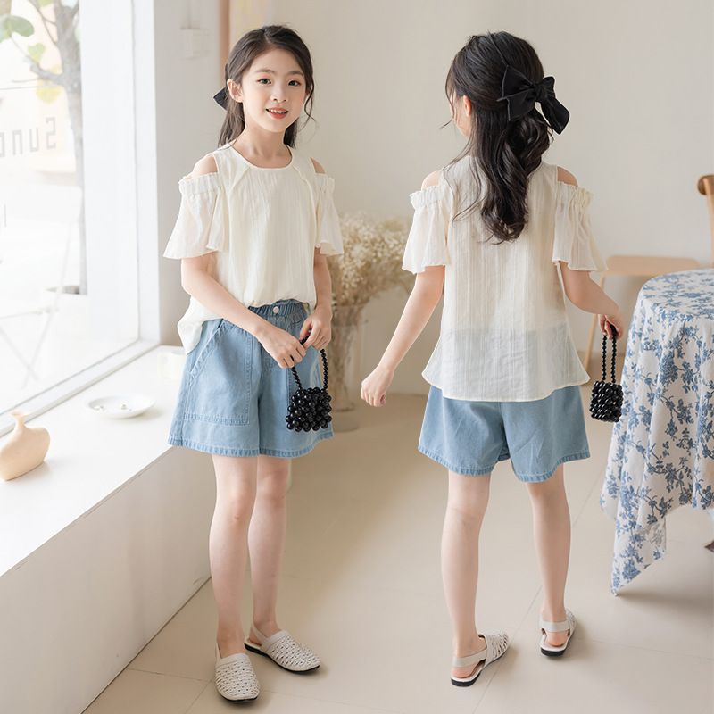 氣質花袖露肩上衣-米色