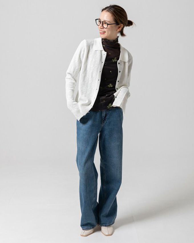 日本 gleam - 優雅小花木耳邊透膚高領長袖上衣-黑x紅花