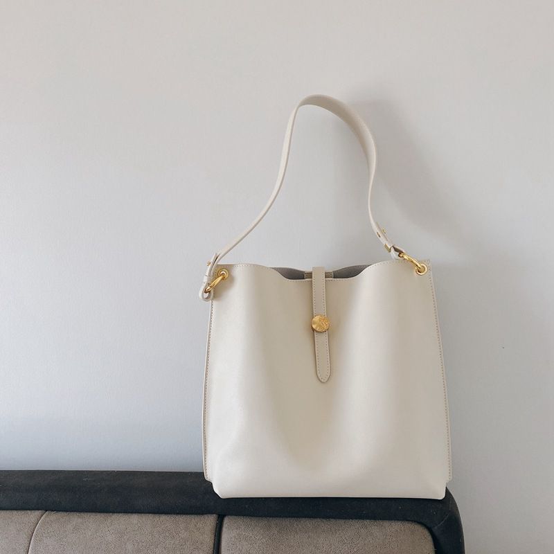 時尚手提/肩揹真皮水桶包-卡其色 (27x29x9.5cm)