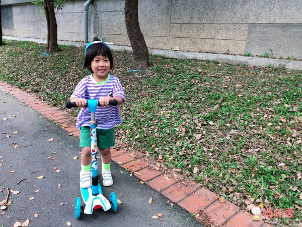 英國 Kiddimoto - 炫光摺疊滑板車Plus-粉紅邦妮 (95~140cm/40kg內)