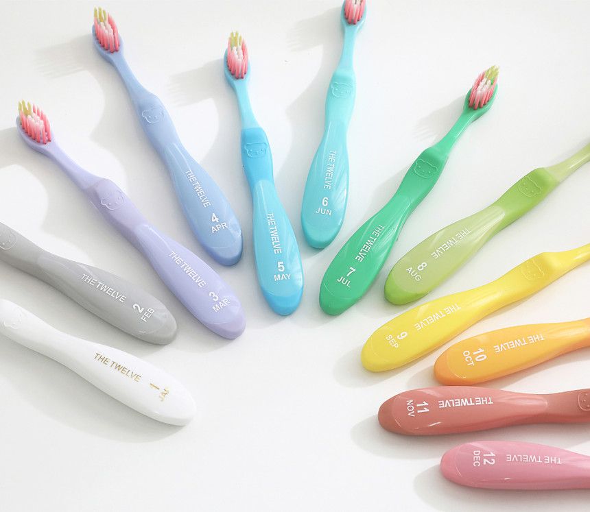 每月替換更健康【韓國 THE TWELVE】兒童彩虹牙刷