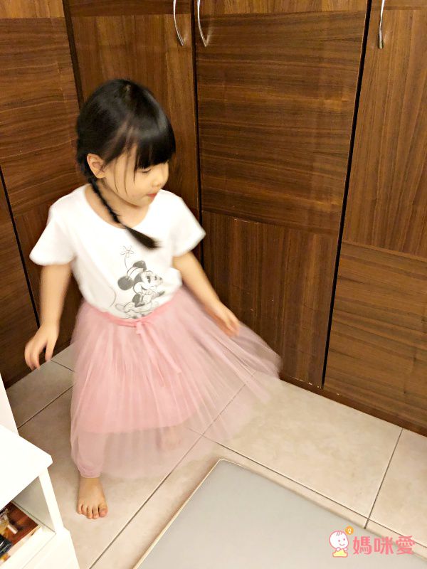 女寶最愛穿著第一名！Little moni 甜美紗裙、內搭褲