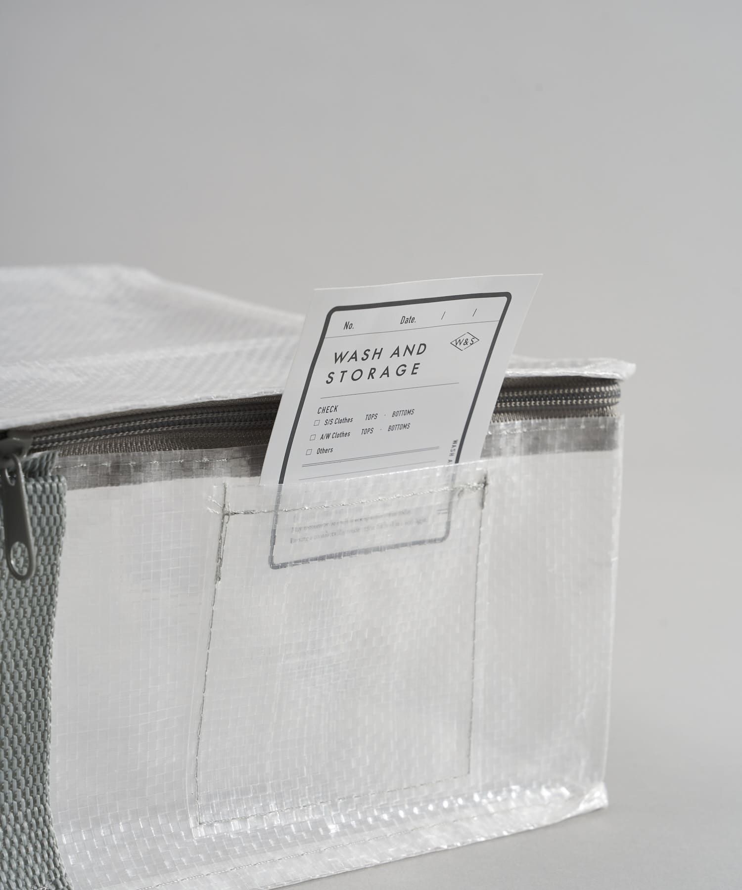 日本代購 - [日本主婦推薦] 半透明多功能衣物收納袋(附提把)-咖啡 (S(26x26x37cm))