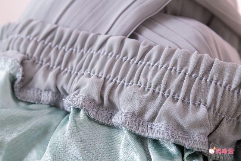 日本 Bou Jeloud - 異材質拼接百摺長袖上衣-萊姆黃